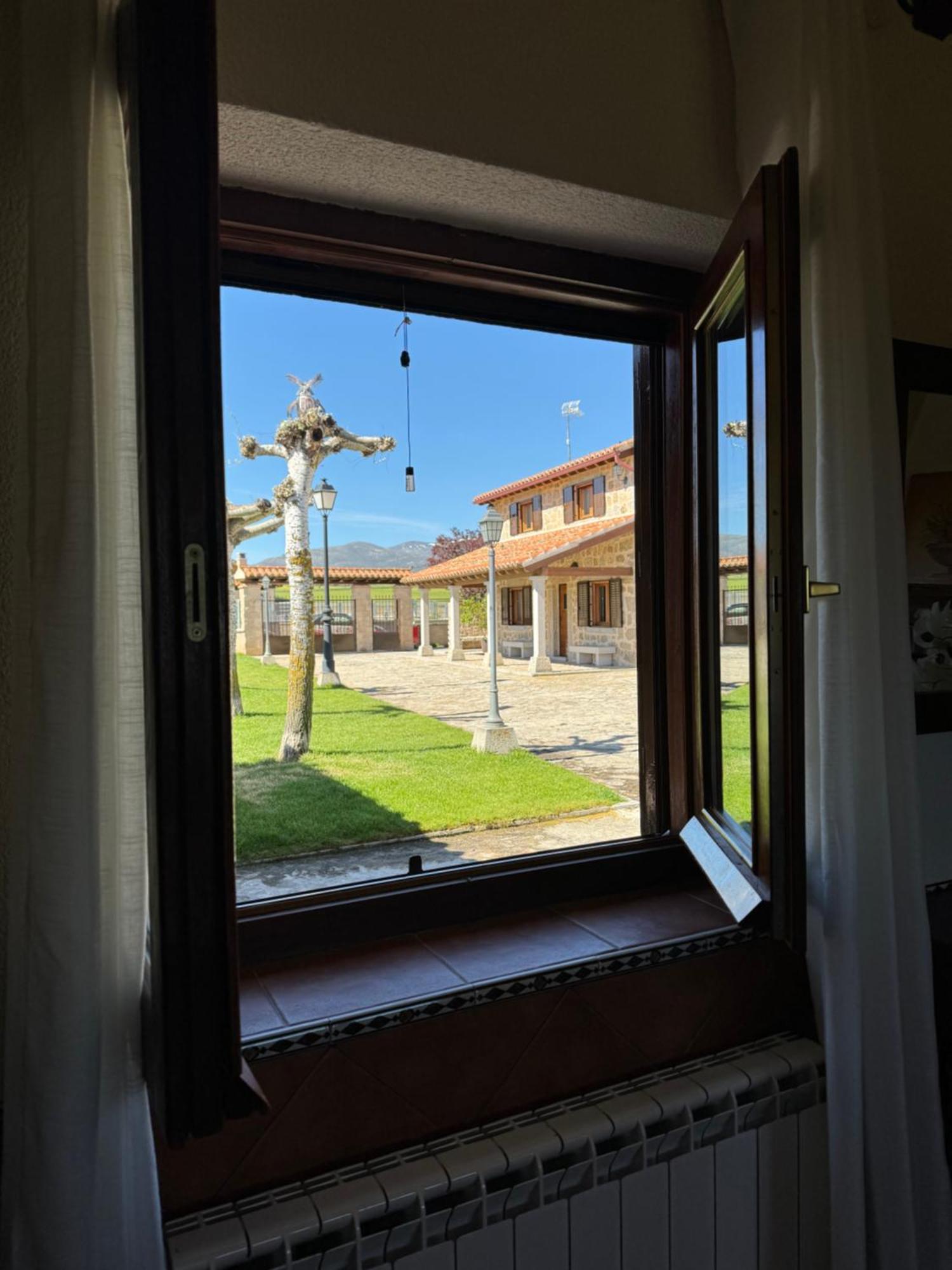 Complejo Rural Los Cachos Baterna Exterior photo